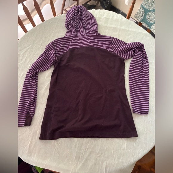 Mountain Hardwear Purple Hooded Top Large - Picture 5 of 5